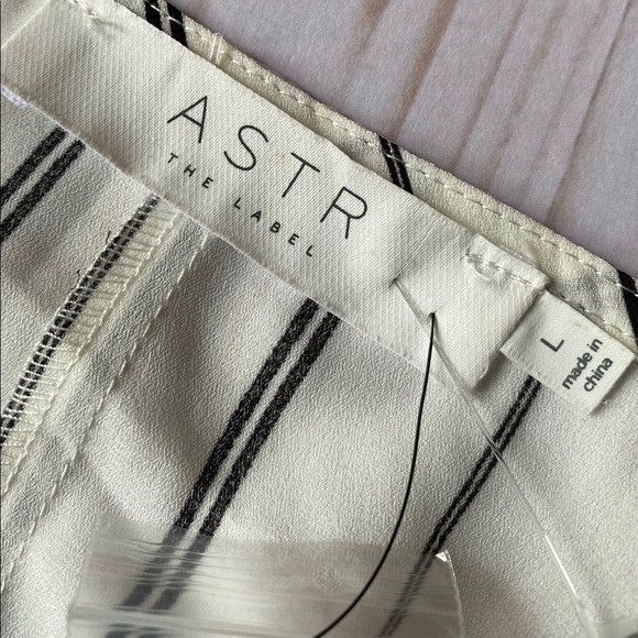 Authentic ASTR The Label Bodysuit - Picture 4 of 5